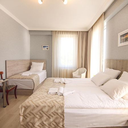 Kenari Hotel Tbilisi Exterior foto